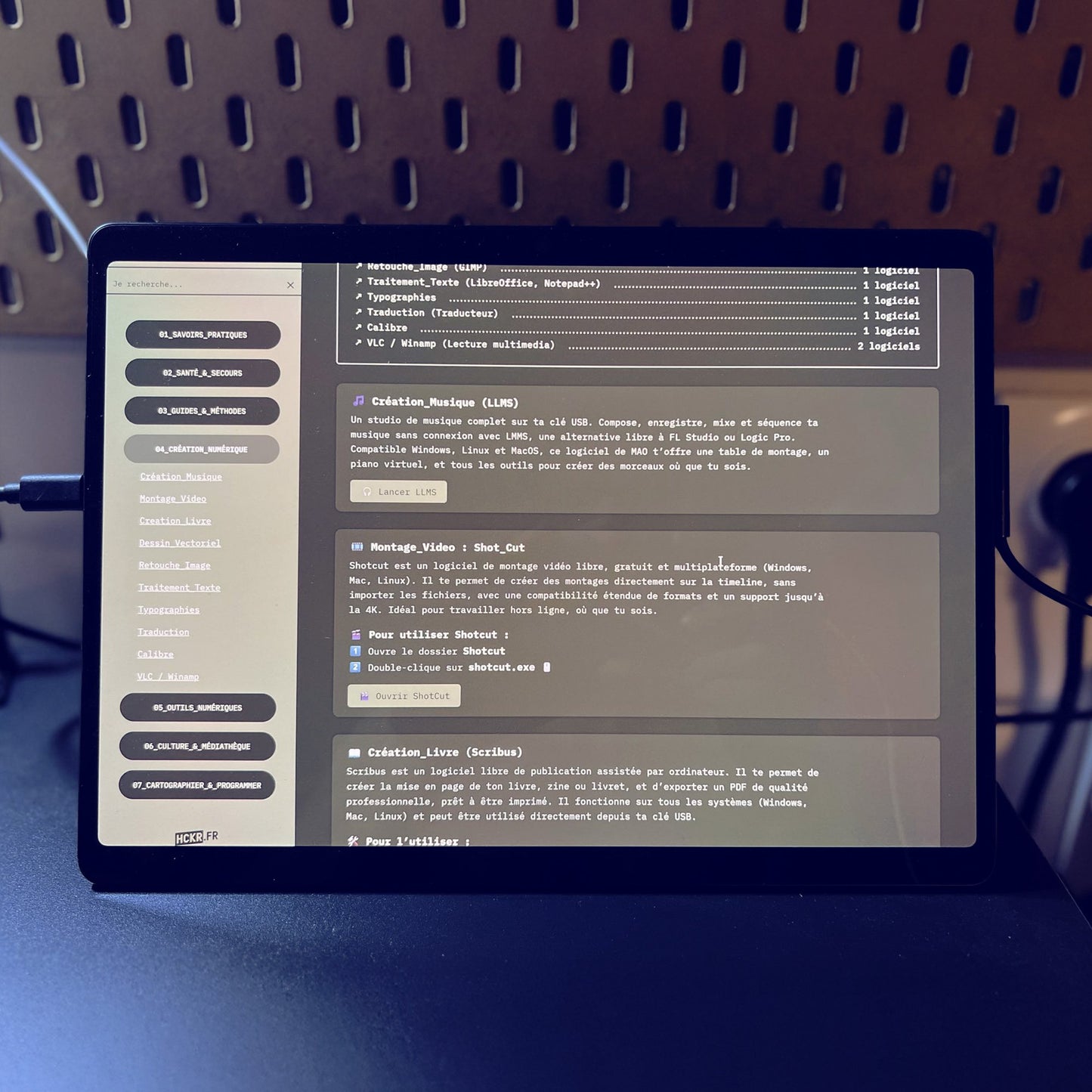 🆕RÉSILIENTS : le livret & sa clef USB.