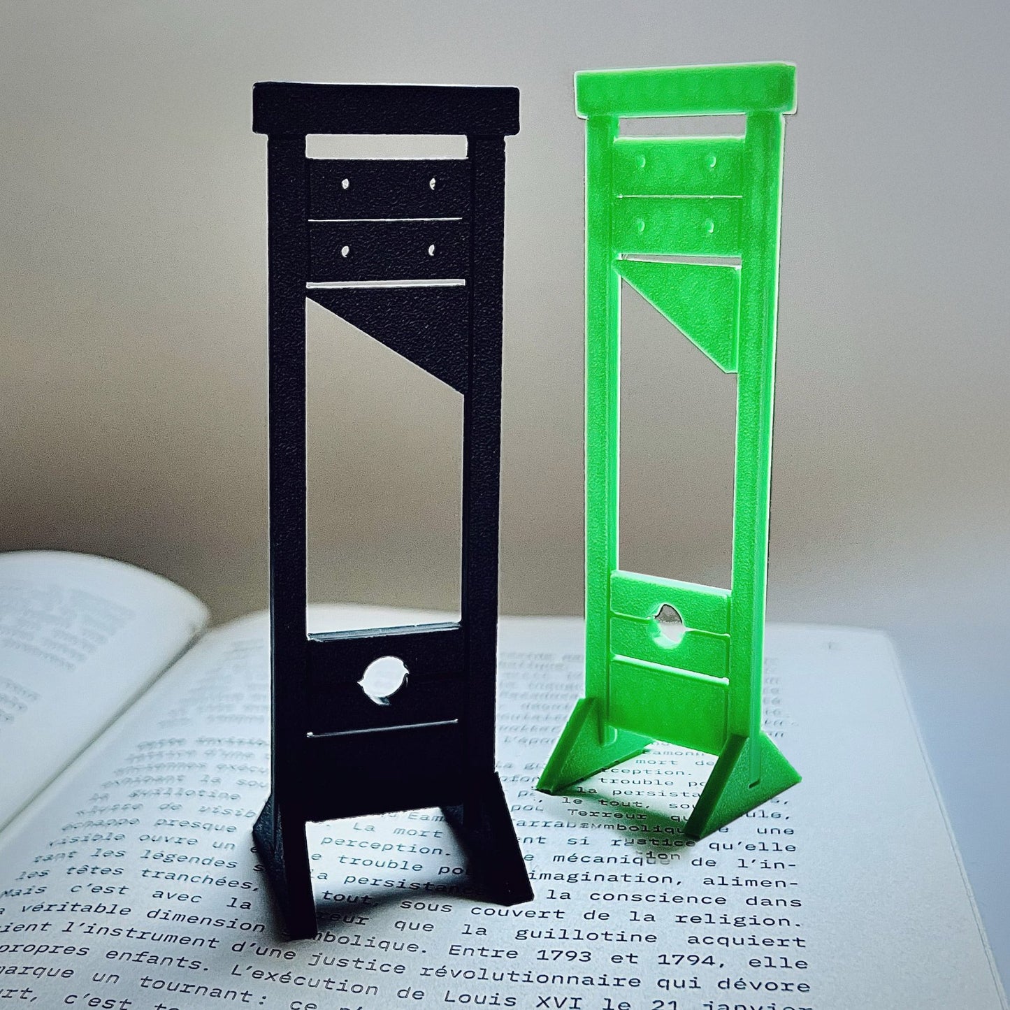 🆕Open Source Guillotine version holographique + maquette guillotine