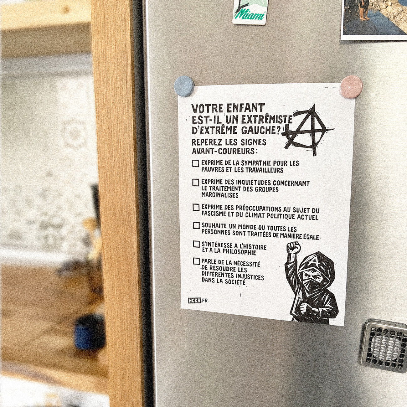 AFFICHE A4 · VOTRE ENFANT EST-IL D’EXTRÊME GAUCHE ?